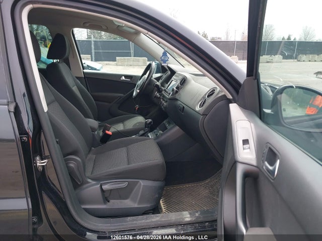 WVGJV7AX7GW575435 Volkswagen Tiguan Comfortline/highline/special Edition
