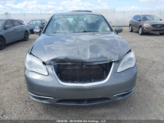 Продаж на аукціоні авто 2013 Chrysler 200 Lx, vin: 1C3CCBAB6DN668432, номер лоту: 12610165