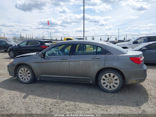 Продаж на аукціоні авто 2013 Chrysler 200 Lx, vin: 1C3CCBAB6DN668432, номер лоту: 12610165
