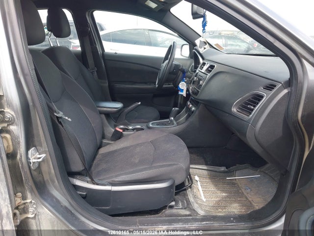 Продаж на аукціоні авто 2013 Chrysler 200 Lx, vin: 1C3CCBAB6DN668432, номер лоту: 12610165