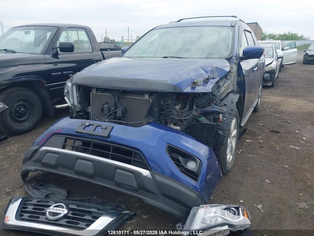12610171 :رقم المزاد ، 5N1DR2MM4HC663075 vin ، 2017 Nissan Pathfinder مزاد بيع