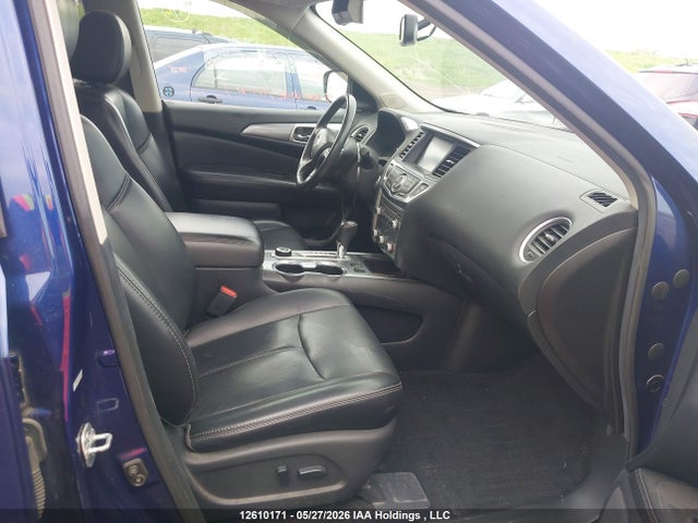 12610171 :رقم المزاد ، 5N1DR2MM4HC663075 vin ، 2017 Nissan Pathfinder مزاد بيع