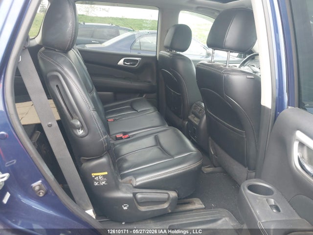 12610171 :رقم المزاد ، 5N1DR2MM4HC663075 vin ، 2017 Nissan Pathfinder مزاد بيع