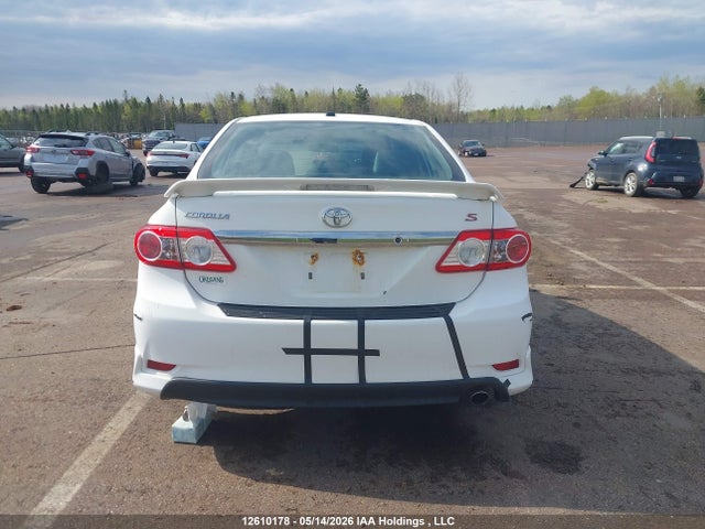 12610178 :رقم المزاد ، 2T1BU4EE4DC979817 vin ، 2013 Toyota Corolla S مزاد بيع
