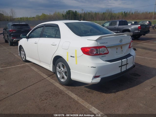 12610178 :رقم المزاد ، 2T1BU4EE4DC979817 vin ، 2013 Toyota Corolla S مزاد بيع