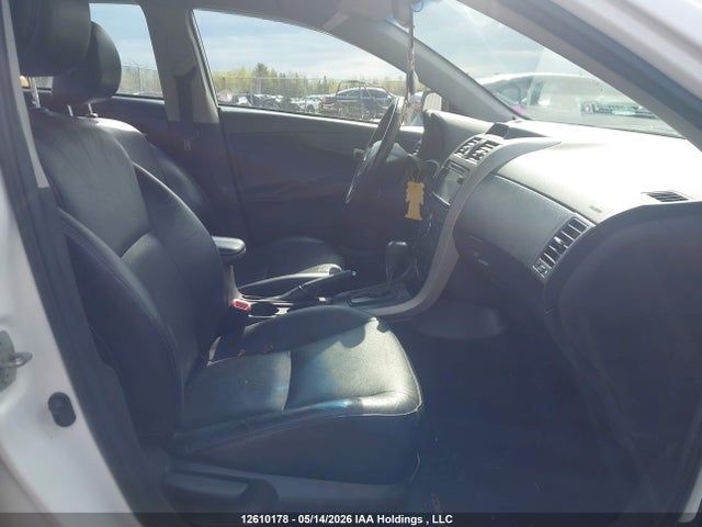 12610178 :رقم المزاد ، 2T1BU4EE4DC979817 vin ، 2013 Toyota Corolla S مزاد بيع