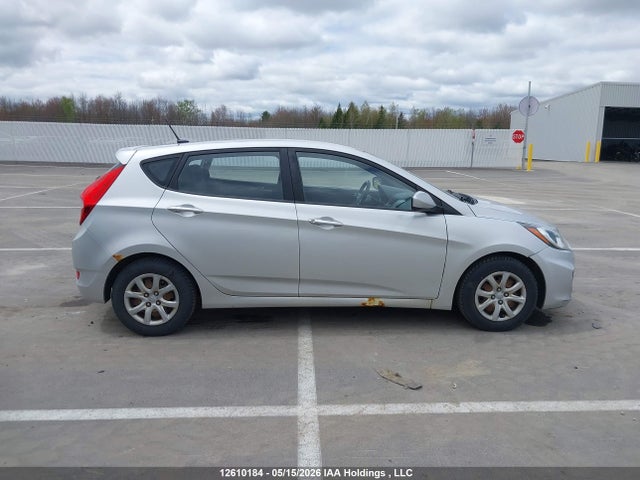 12610184 :رقم المزاد ، KMHCT5AE6CU037154 vin ، 2012 Hyundai Accent Gls/gs مزاد بيع