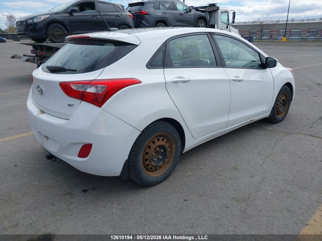 KMHD35LH0HU353748 Hyundai Elantra Gt Se