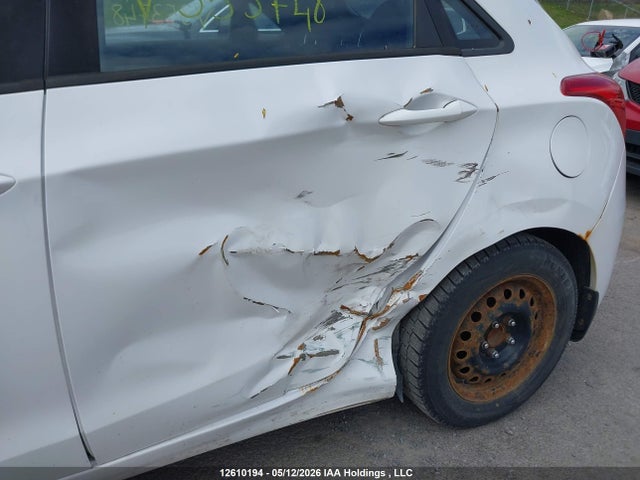 KMHD35LH0HU353748 Hyundai Elantra Gt Se
