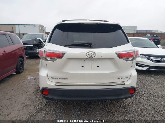 2014 Toyota Highlander Xle მანქანა იყიდება აუქციონზე, vin: 5TDJKRFH8ES024907, აუქციონის ნომერი: 12610195