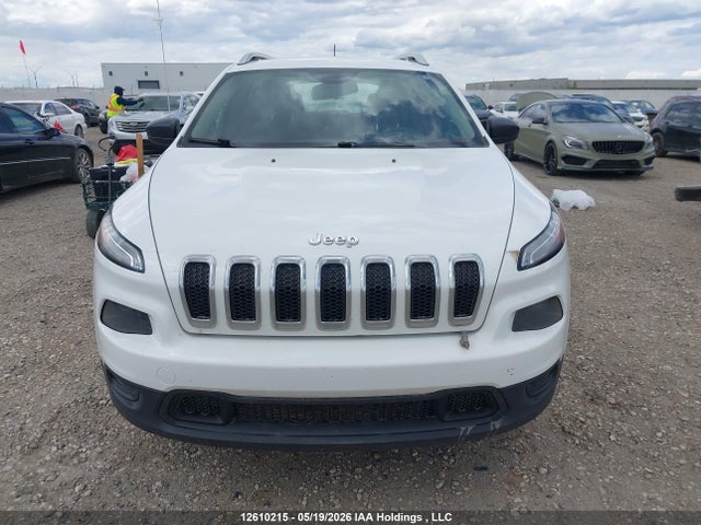 2014 Jeep Cherokee Sport მანქანა იყიდება აუქციონზე, vin: 1C4PJMABXEW285250, აუქციონის ნომერი: 12610215