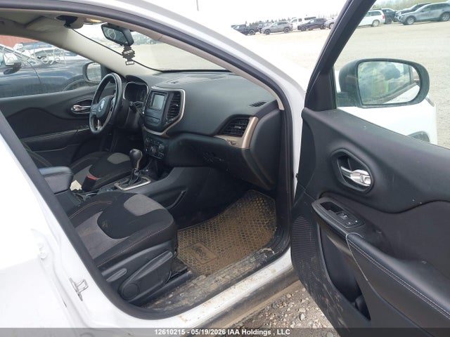 2014 Jeep Cherokee Sport მანქანა იყიდება აუქციონზე, vin: 1C4PJMABXEW285250, აუქციონის ნომერი: 12610215