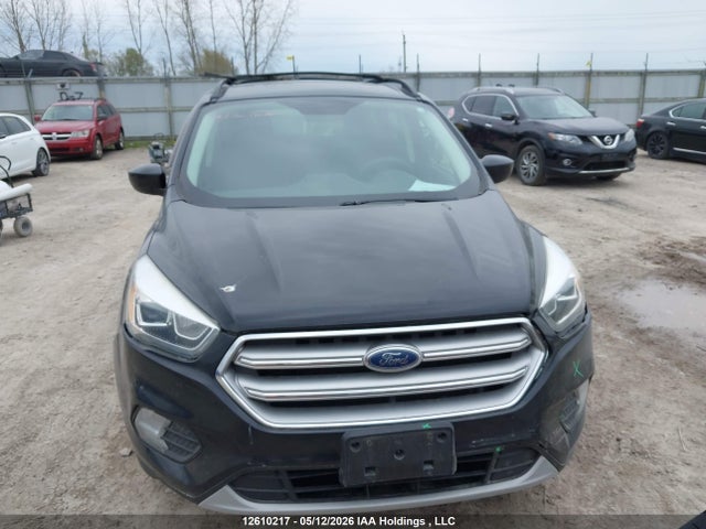 1FMCU9GD5HUA86131 Ford ESCAPE SE