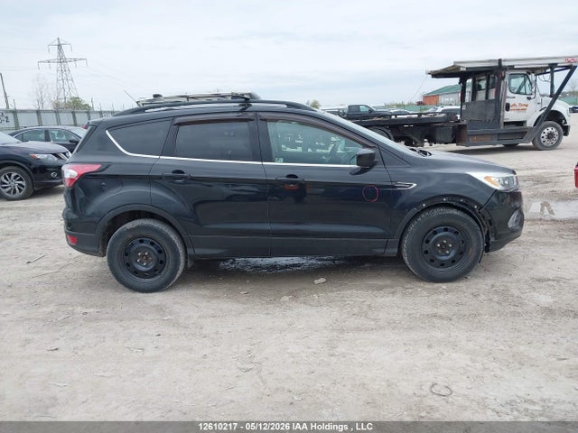 1FMCU9GD5HUA86131 Ford ESCAPE SE