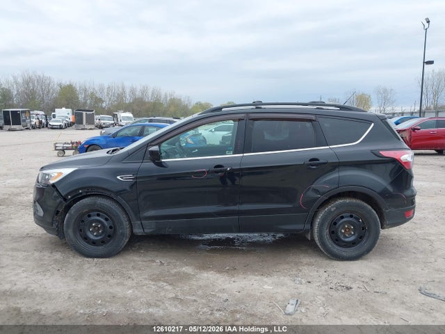 1FMCU9GD5HUA86131 Ford ESCAPE SE