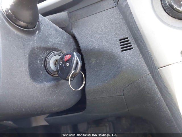 12610232 :رقم المزاد ، 2T1KU4EE5AC429375 vin ، 2010 Toyota Matrix مزاد بيع