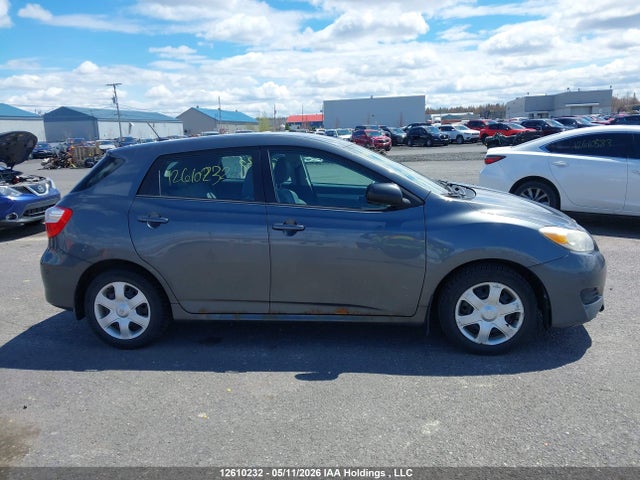 12610232 :رقم المزاد ، 2T1KU4EE5AC429375 vin ، 2010 Toyota Matrix مزاد بيع