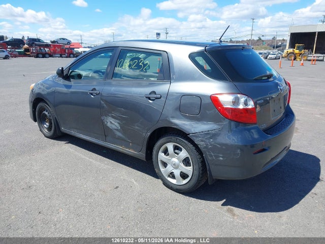 12610232 :رقم المزاد ، 2T1KU4EE5AC429375 vin ، 2010 Toyota Matrix مزاد بيع