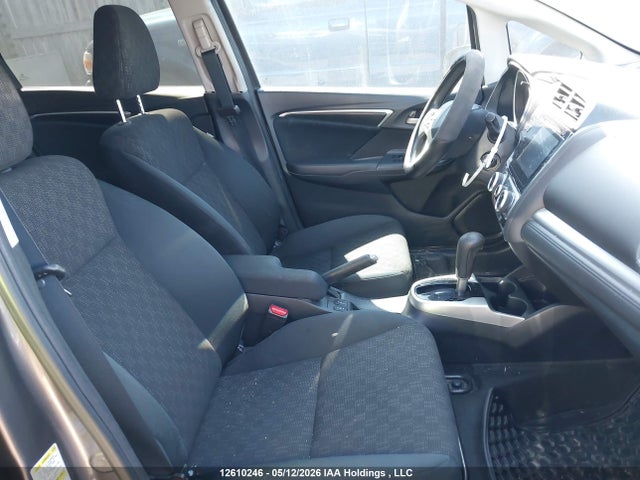 Honda FIT LX 2016 3HGGK5H54GM101797 Image 5