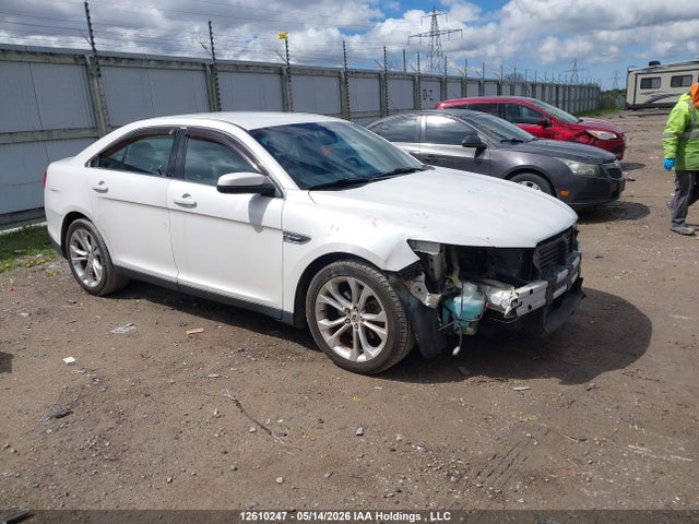 12610247 :رقم المزاد ، 1FAHP2E88DG149008 vin ، 2013 Ford Taurus Sel مزاد بيع
