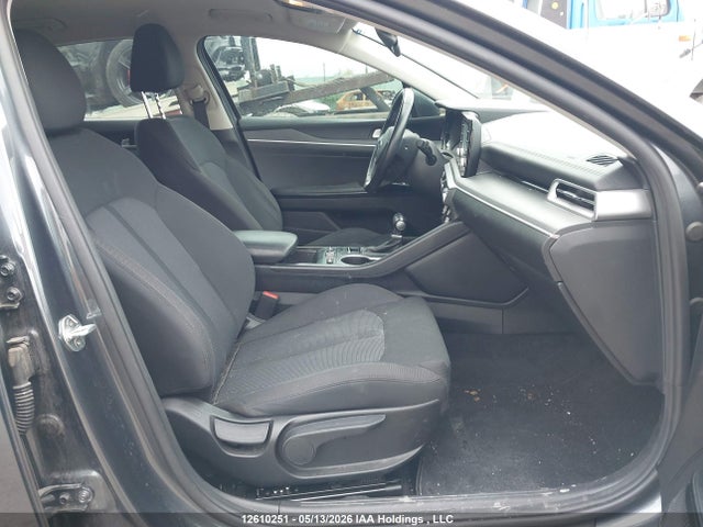 2021 Kia K5 Lx მანქანა იყიდება აუქციონზე, vin: 5XXG24J22MG052539, აუქციონის ნომერი: 12610251