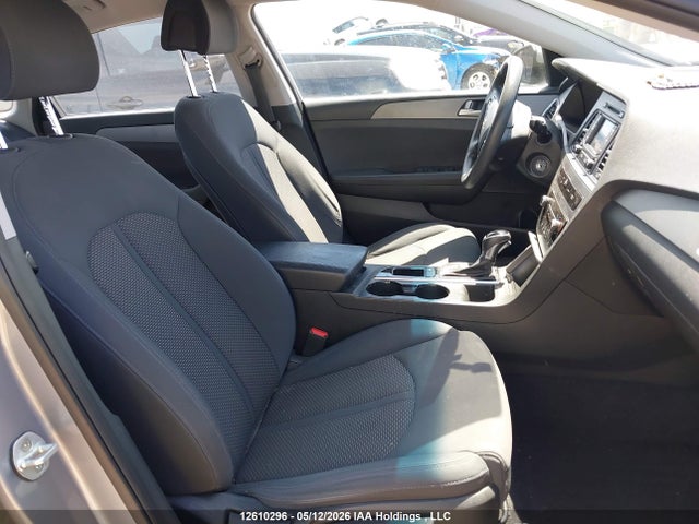 2016 Hyundai Sonata Gl მანქანა იყიდება აუქციონზე, vin: 5NPE24AF7GH265599, აუქციონის ნომერი: 12610296