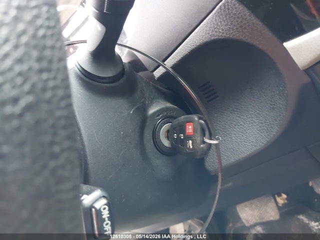 12610308 :رقم المزاد ، 2T1BURHE8EC009799 vin ، 2014 Toyota Corolla Le مزاد بيع