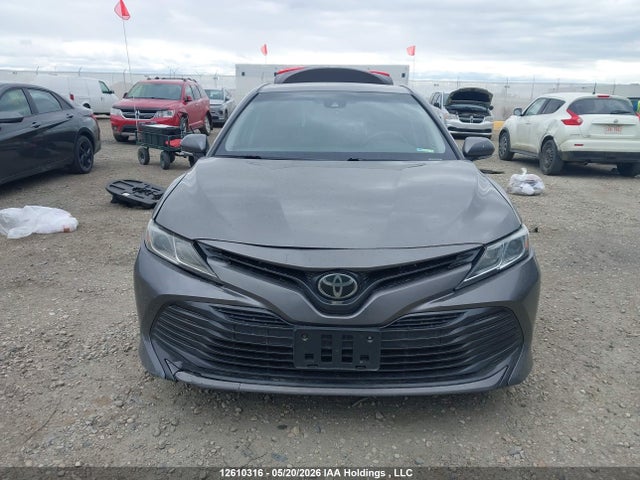 Продаж на аукціоні авто 2018 Toyota Camry, vin: 4T1B11HK4JU617375, номер лоту: 12610316