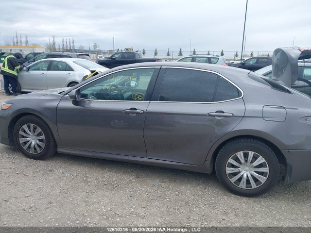 Продаж на аукціоні авто 2018 Toyota Camry, vin: 4T1B11HK4JU617375, номер лоту: 12610316