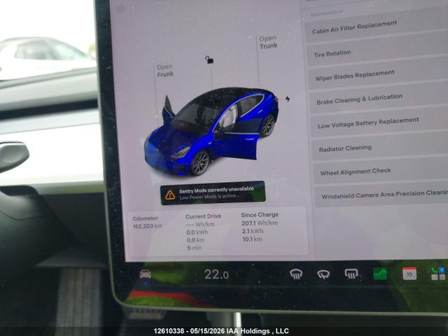 12610338 :رقم المزاد ، 5YJ3E1EB7JF107953 vin ، 2018 Tesla Model 3 Long Range/performance مزاد بيع