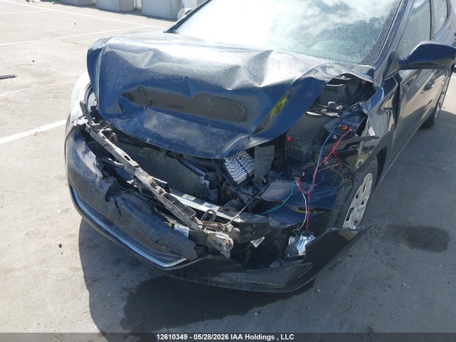 Продаж на аукціоні авто 2015 Hyundai Elantra Gl, vin: 5NPDH4AE5FH606580, номер лоту: 12610349