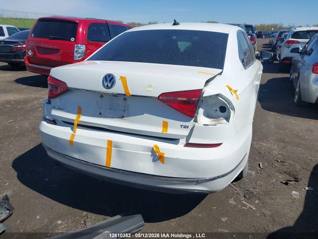12610352 :رقم المزاد ، 1VWBS7A35GC027222 vin ، 2016 Volkswagen Passat 1.8 Tsi Comfortline مزاد بيع