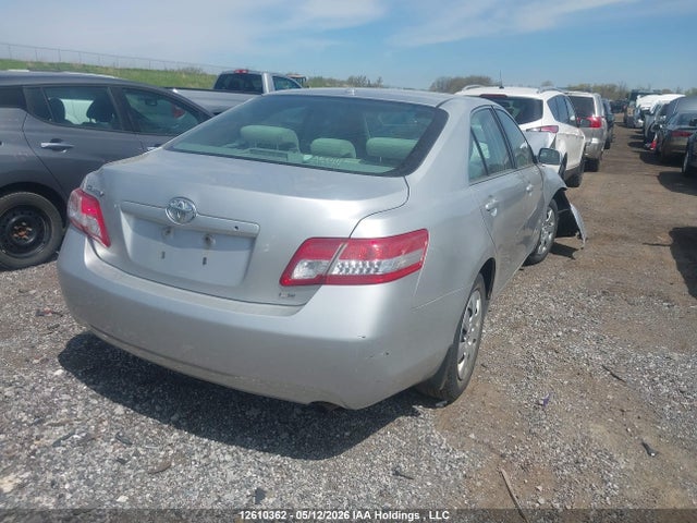 12610362 :رقم المزاد ، 4T1BF3EK3BU123706 vin ، 2011 Toyota Camry Le مزاد بيع