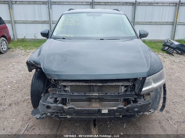 3VV0B7AXXJM050953 Volkswagen Tiguan
