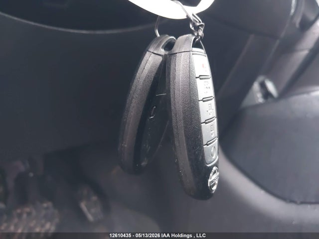 Продаж на аукціоні авто 2017 Nissan Rogue Sv/sl, vin: 5N1AT2MV2HC868911, номер лоту: 12610435