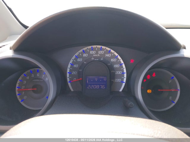 12610438 :رقم المزاد ، JHMGE8H57AC802851 vin ، 2010 Honda Fit Lx مزاد بيع