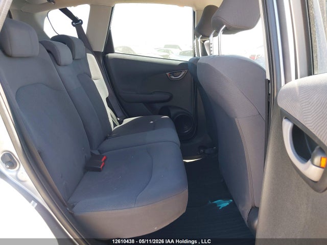 12610438 :رقم المزاد ، JHMGE8H57AC802851 vin ، 2010 Honda Fit Lx مزاد بيع
