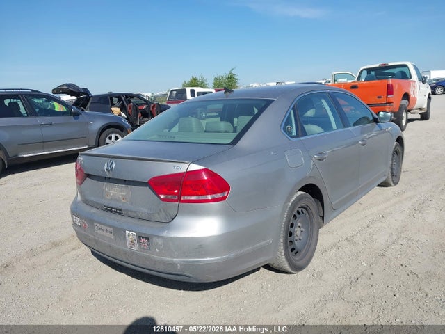 12610457 :رقم المزاد ، 1VWBN7A3XDC141204 vin ، 2013 Volkswagen Passat Se مزاد بيع