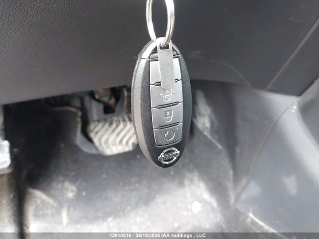 5N1AT2MV0HC756091 Nissan Rogue Sv/sl