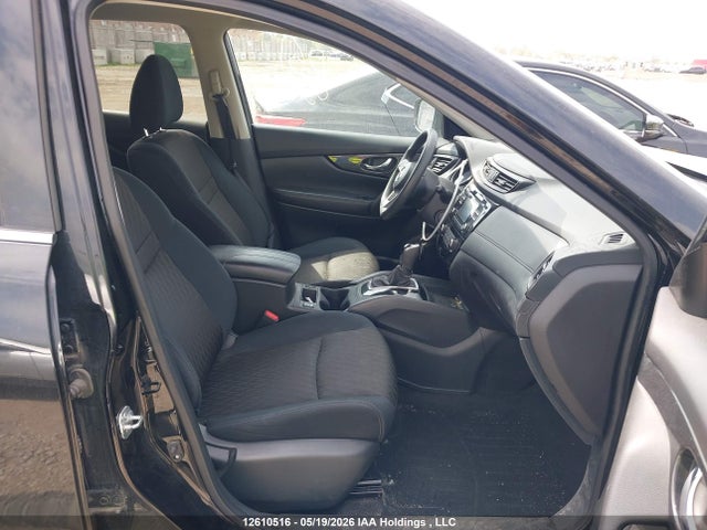 5N1AT2MV0HC756091 Nissan Rogue Sv/sl