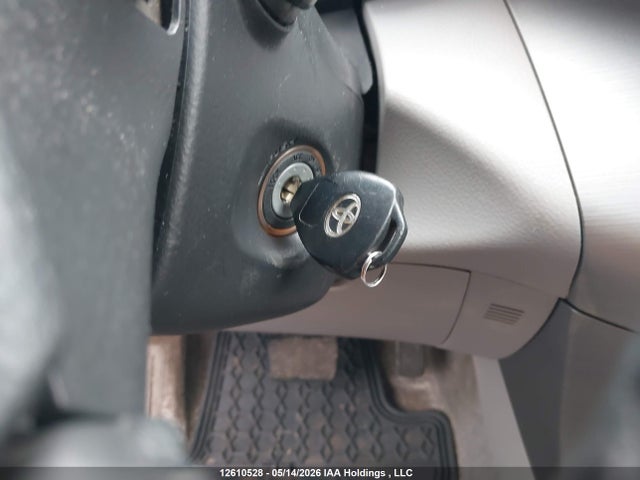2007 Toyota Rav4 Limited მანქანა იყიდება აუქციონზე, vin: JTMBD31V175104339, აუქციონის ნომერი: 12610528