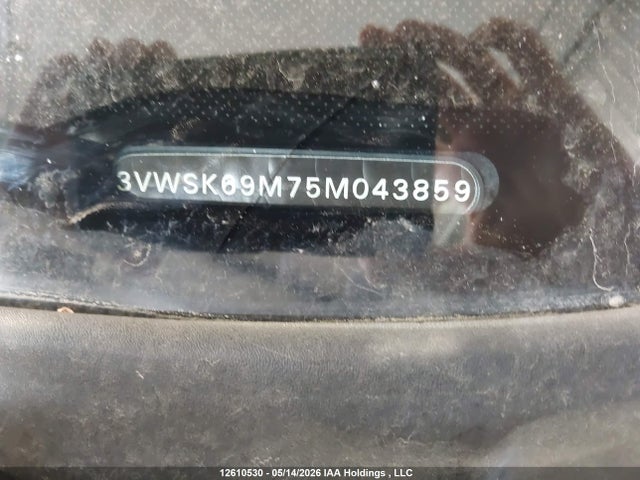 2005 Volkswagen Jetta Gls 2.0l მანქანა იყიდება აუქციონზე, vin: 3VWSK69M75M043859, აუქციონის ნომერი: 12610530