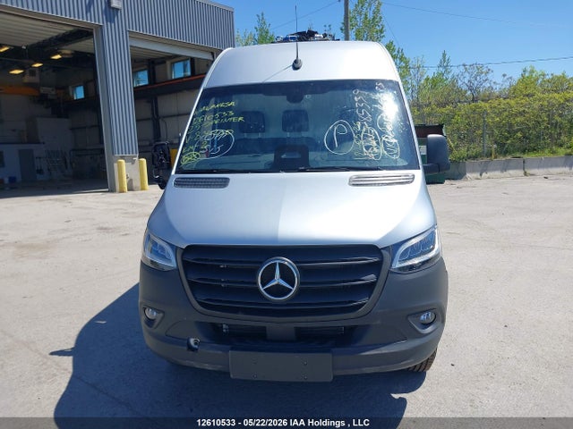 12610533 :رقم المزاد ، W1Y4KCHY3SP834230 vin ، 2025 Mercedes-benz Sprinter 2500 High Roof 4-cyl Diesel مزاد بيع