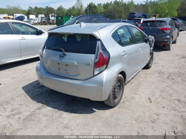 Toyota Prius C Technology 2016 JTDKDTB33G1126671 Image 4