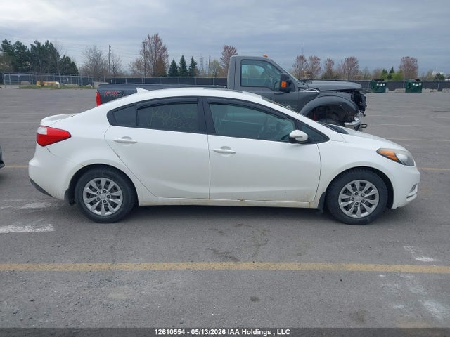 12610554 :رقم المزاد ، KNAFX4A67F5305326 vin ، 2015 Kia Forte مزاد بيع