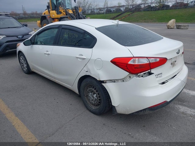 12610554 :رقم المزاد ، KNAFX4A67F5305326 vin ، 2015 Kia Forte مزاد بيع