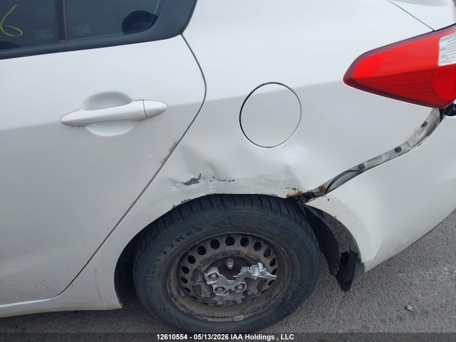 12610554 :رقم المزاد ، KNAFX4A67F5305326 vin ، 2015 Kia Forte مزاد بيع