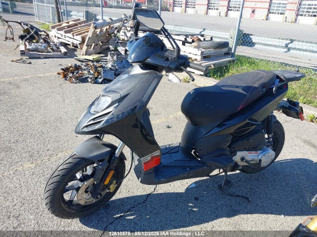 ZD4C506B0P4002989 Aprilia Sr Motard 50