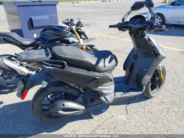 ZD4C506B0P4002989 Aprilia Sr Motard 50