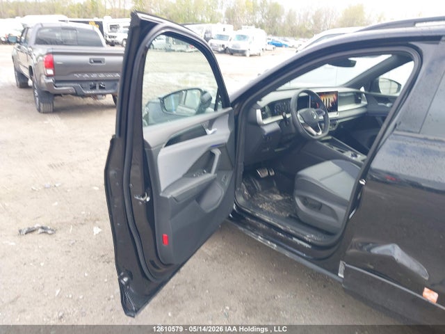 2026 Volkswagen Tiguan Comfortline R-line Black Edition 4motion მანქანა იყიდება აუქციონზე, vin: 3VVGR7RM0TM052587, აუქციონის ნომერი: 12610579
